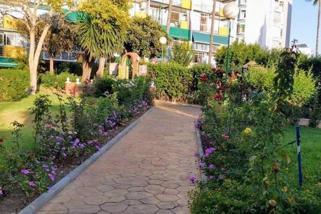 Beautiful Sea Views Cozy 350 M From Apartament